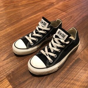 Black & White Converse Chuck All Stars